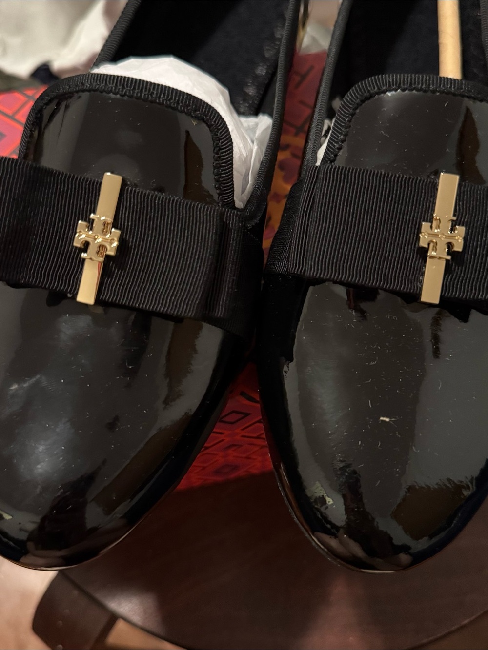 Tory Burch Black Patent Bow Loafers with Gold Logo Accent - Picture 2 of 4